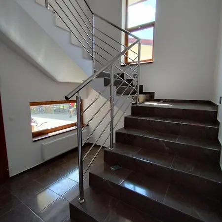 Adam Apartment *