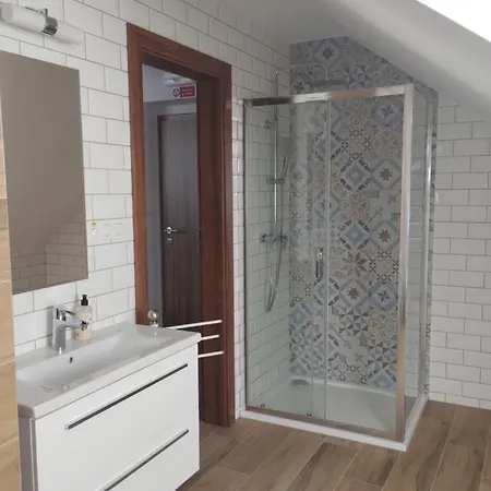 Apartament Adam *