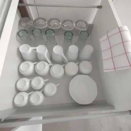 Adam Διαμέρισμα *