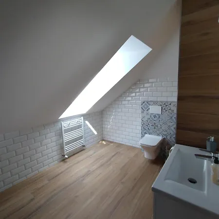 Apartment Adam