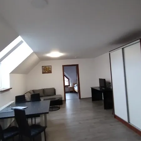 Apartment Adam *